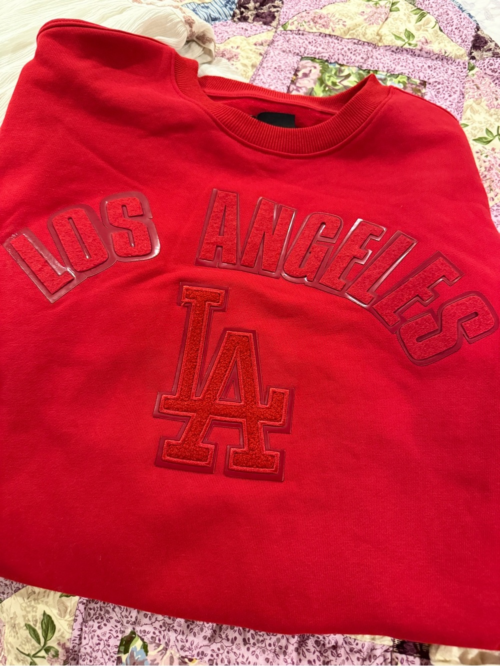 NWT Los Angeles Dodgers Red Men’s Sweatshirt -  Pullover -2020 WS Champ
